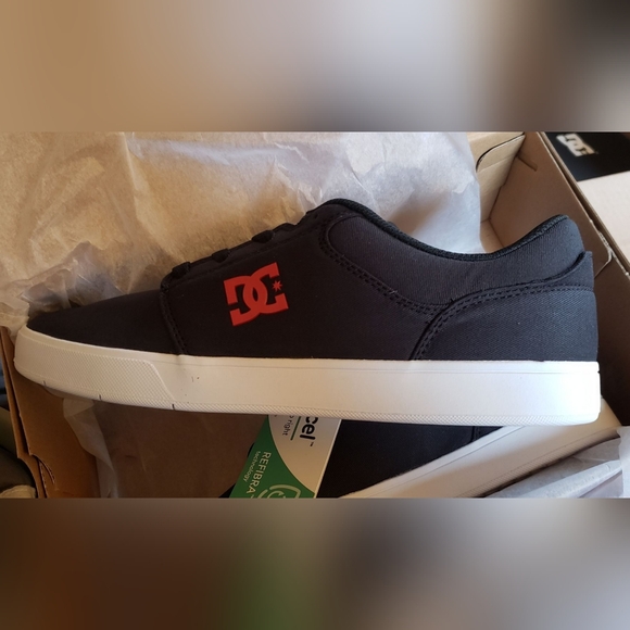 DC Shoes Crisis 2 Mens Shoes - Picture 3 of 8